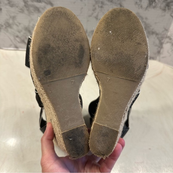 Candie’s black platform heels - Picture 7 of 7